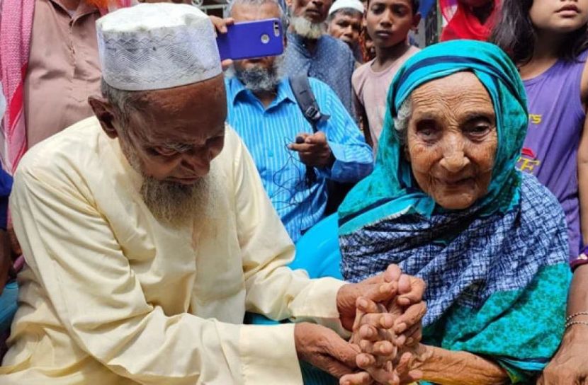 ৭০ বছর পর মায়ের কোলে কুদ্দুস