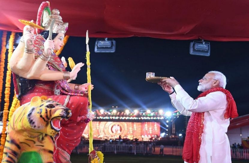 মন্দিরে মোদী
