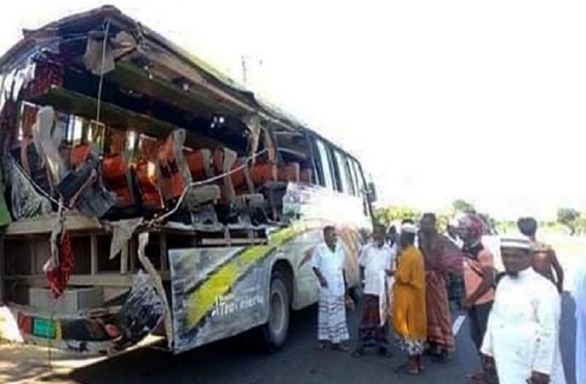 ত্রিশালে সড়ক দুর্ঘটনায় নিহত ৭