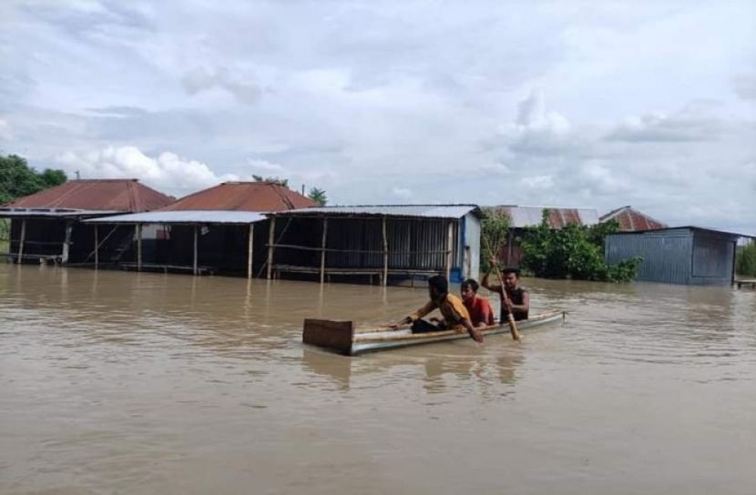 বাড়ছে তিস্তার পানি, দুর্ভোগে মানুষ 