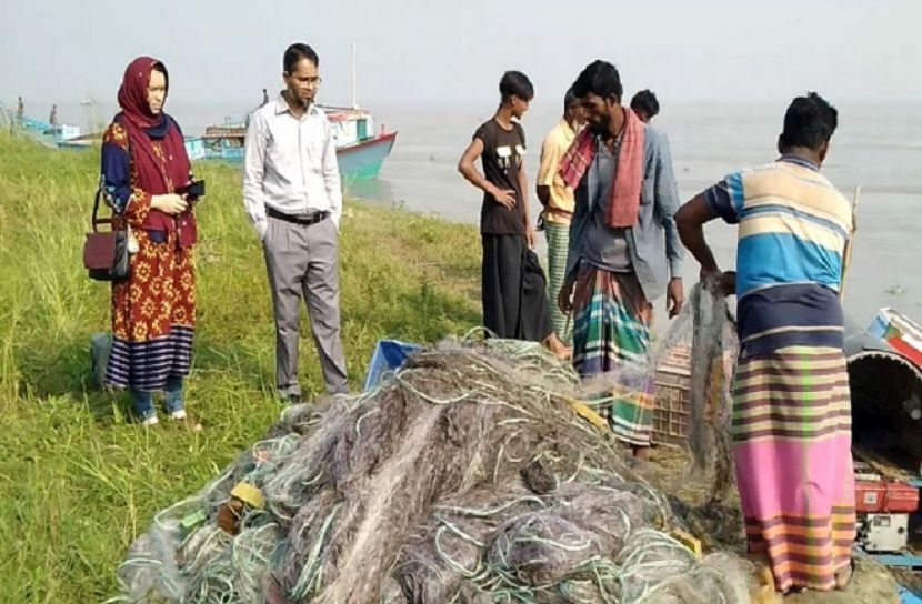 মা ইলিশ শিকারে আটক ১০ জেলে