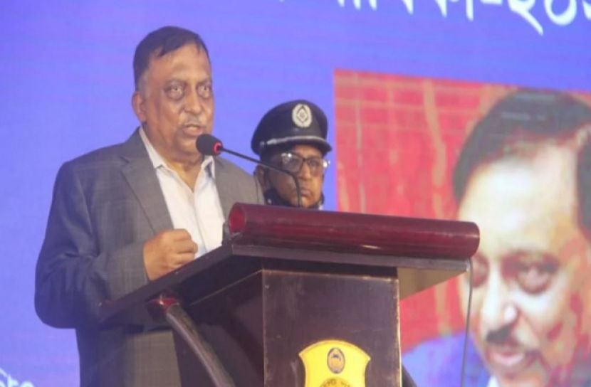 রক্তের হোলি খেলা দেখতে চাই না