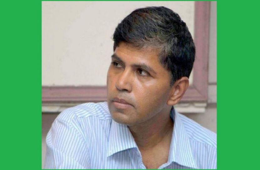শুনেছি কাকের মাংস কাকে খায় না, বাস্তবে...