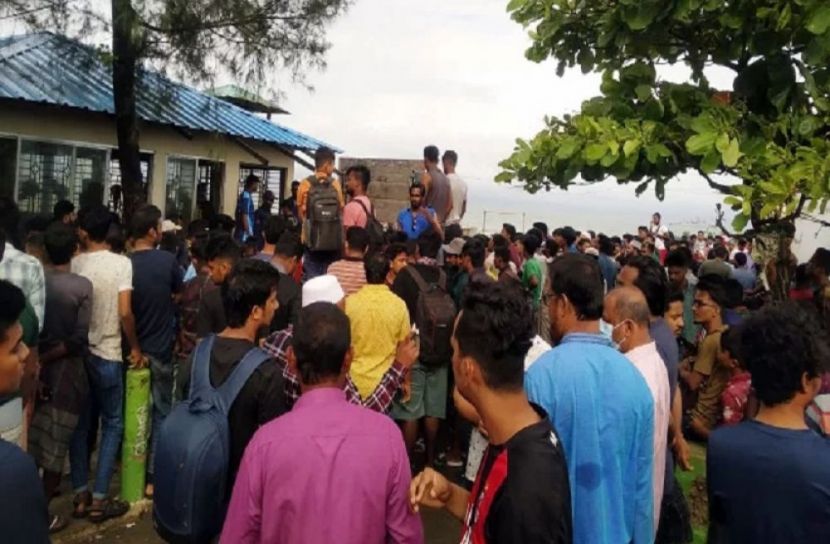 সেন্ট মার্টিনে আটকা বিপুল সংখ্যক পর্যটক