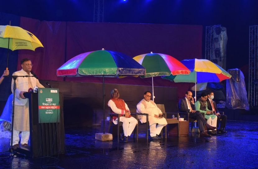 তলাবিহীন ঝুড়ি থেকে ঝুড়ি উপচে পড়া দেশ
