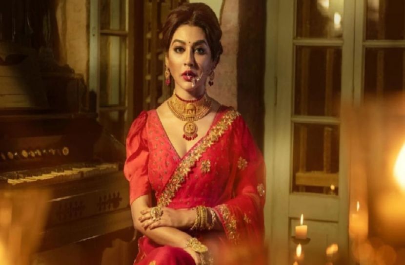 নতুন সিনেমায় জয়ার চমক