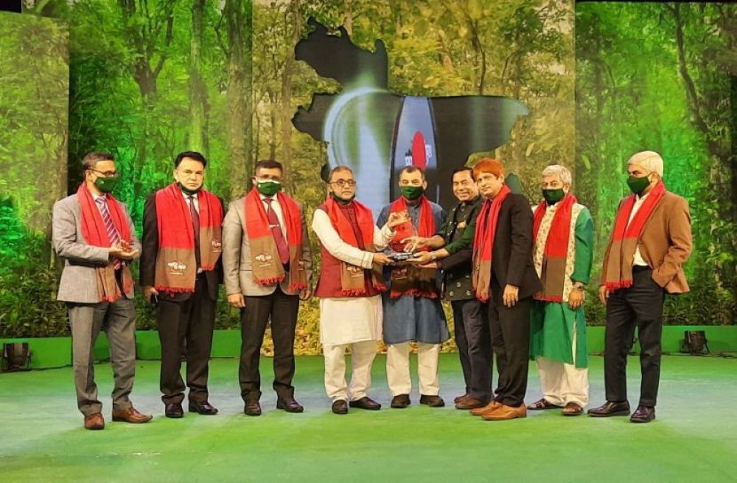 পরিবেশ সুরক্ষায় সবাইকে এগিয়ে আসতে হবে
