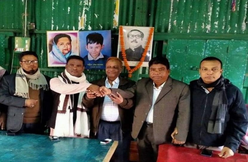 পরাজয়ের আশঙ্কায় নৌকায় উঠলেন বিদ্রোহী