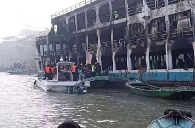 লঞ্চে অগ্নিকাণ্ডের ঘটনায় তদন্ত কমিটি গঠন 