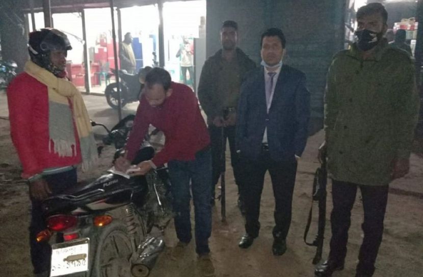বোয়ালমারীতে পাঁচ মোটরসাইকেল চালককে জরিমানা 