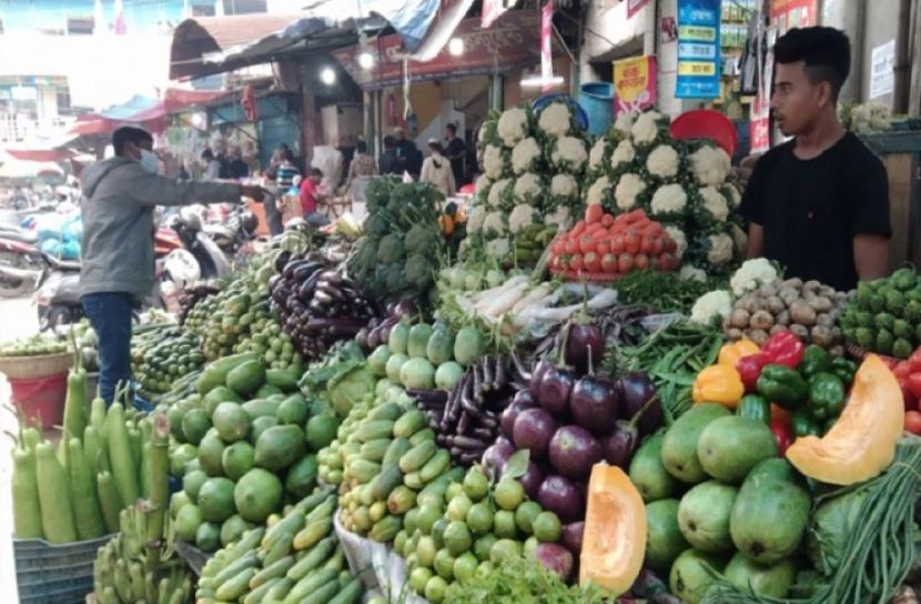 বেড়েছে ফুলকপি, শিম ও মুরগির দাম