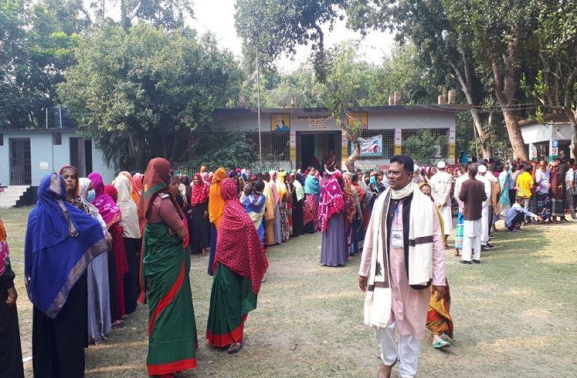 বোয়ালমারীতে শান্তিপূর্ণ পরিবেশে চলছে ভোটগ্রহণ