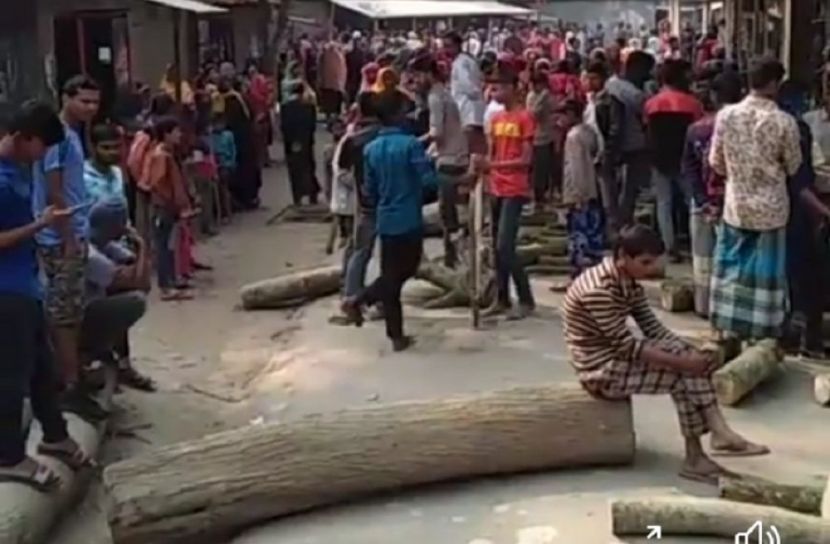 সরিষাবাড়ীতে ভোট কারচুপির অভিযোগে রাস্তা অবরোধ