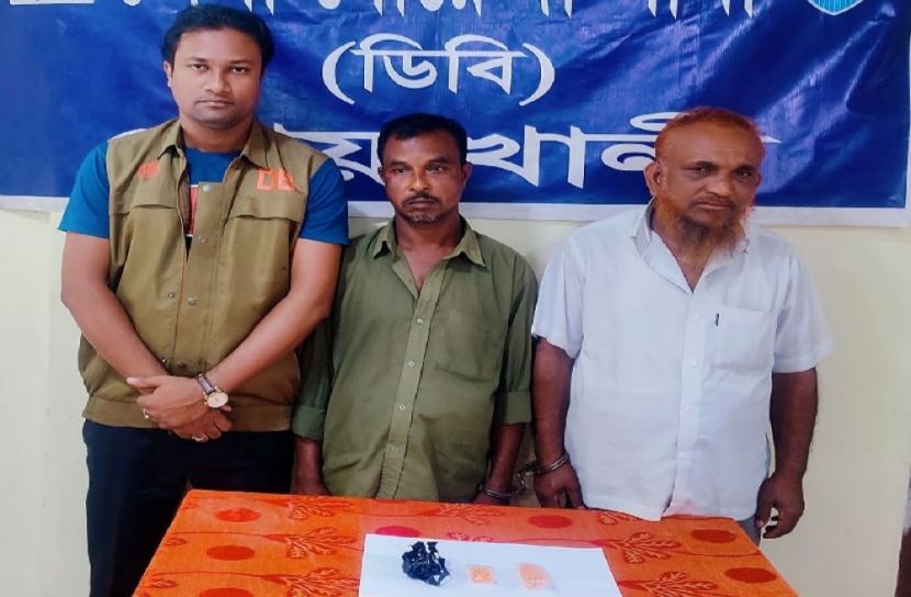নোয়াখালীতে ধরা খেল ২ ইয়াবা কারবারি