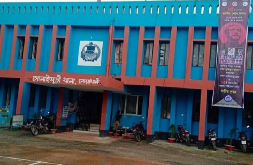 অস্ত্রসহ আটক তিন যুবককে ছেড়ে দেওয়ার অভিযোগ