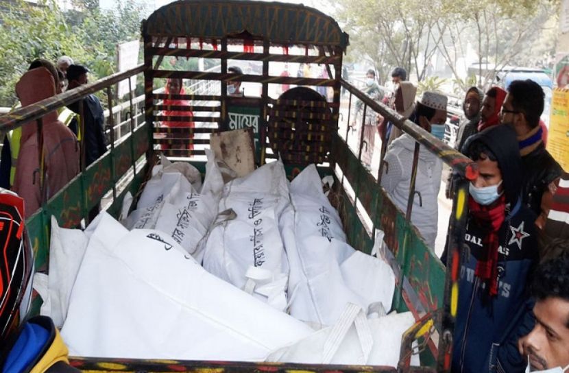 কুষ্টিয়ায় ট্রাকের ধাক্কায় ৪ শ্রমিক নিহত