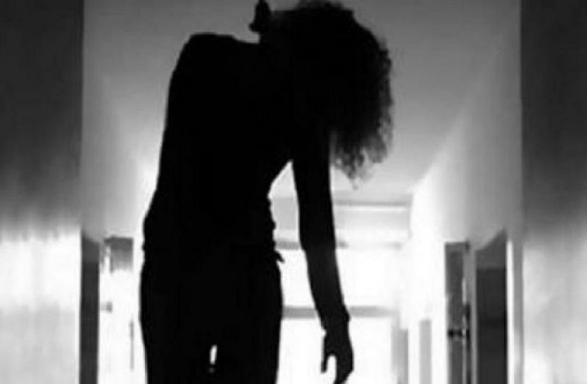 কলেজের হোস্টেলে কাশ্মীরি ছাত্রীর ঝুলন্ত লাশ