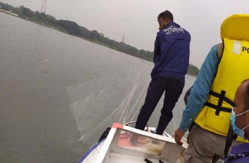 হালদা নদীতে অভিযান, ৮ হাজার মিটার জাল জব্দ