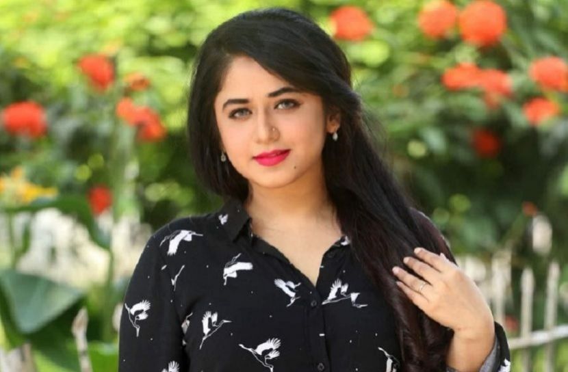 ছবি: লাক্স তারকা অভিনেত্রী ফারিয়া শাহরিন