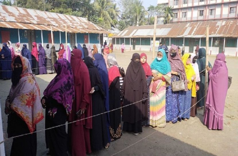 নোয়াখালী পৌরসভার ভোট গ্রহণ চলছে