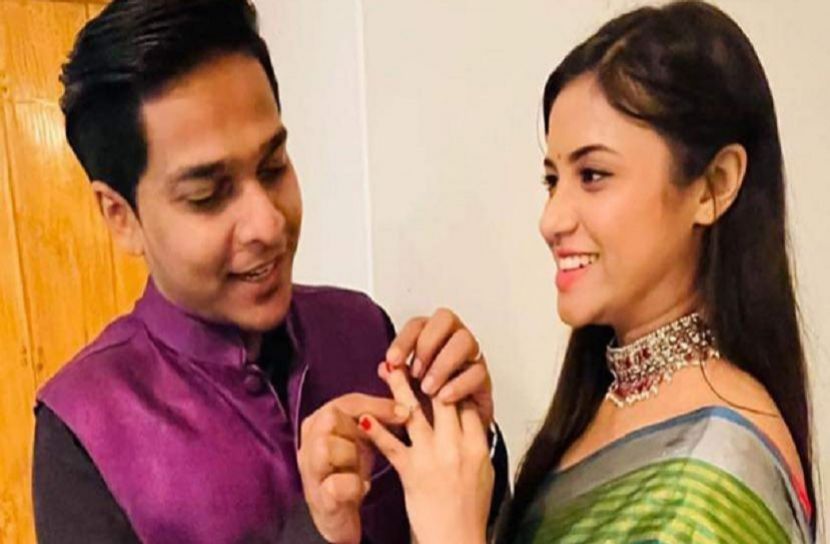 ছবি: অভিনেত্রী তাসনুভা তিশা ও তার হবু বর সৈয়দ আসকের