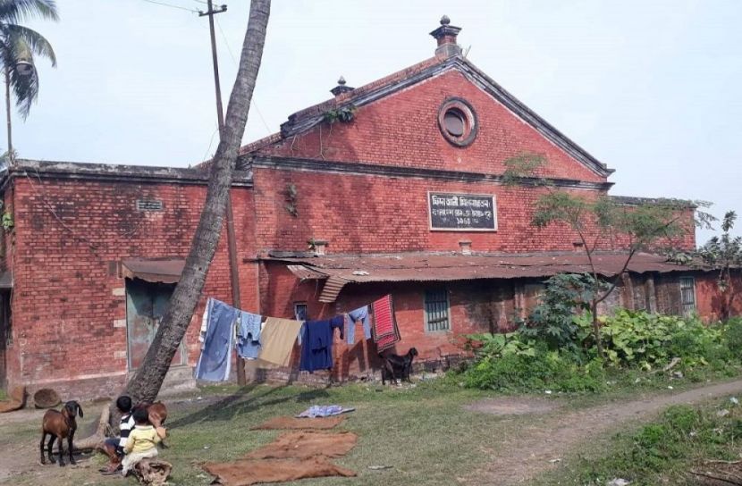 সৈয়দপুরে ঝিমিয়ে গেছে সাংস্কৃতিক অঙ্গন