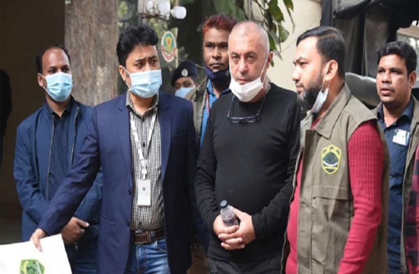 ৪০ দেশের বুথ থেকে টাকা তুলে ঢাকায় গ্রেফতার তুর্কি নাগরিক 