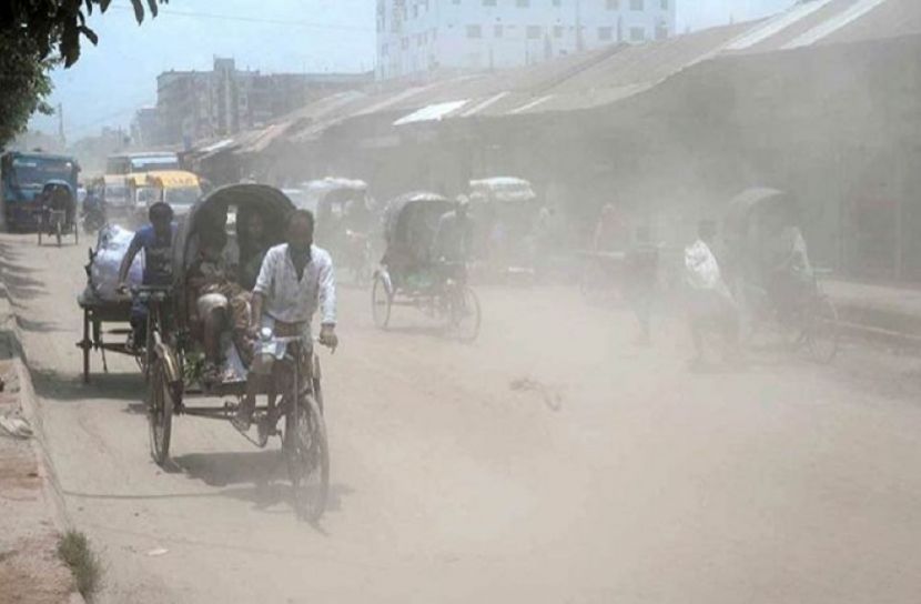বায়ুদূষণে বিশ্বে প্রথম ঢাকা