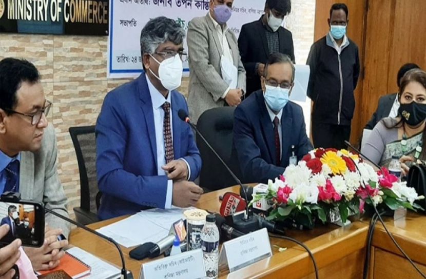 কিউকমের ২০ গ্রাহক ফেরত পেলেন অর্থ