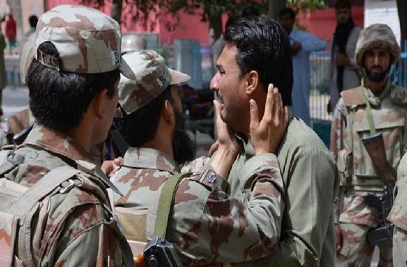 পাকিস্তানে সন্ত্রাসী হামলায় ১০ সেনা সদস্য নিহত