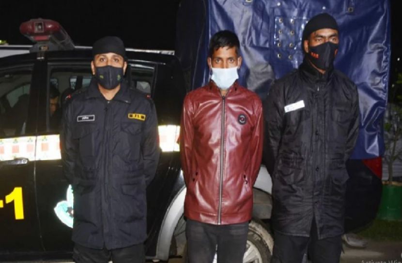 রাজধানীর বনানী থেকে ভুয়া মেজর আটক