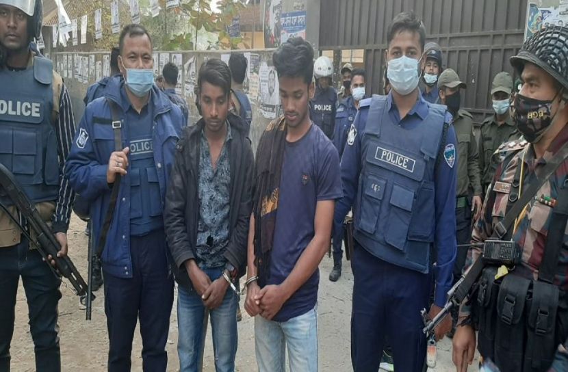 সেনবাগে পুলিশ-বিজিবির ওপর হামলার অভিযোগে আটক ২