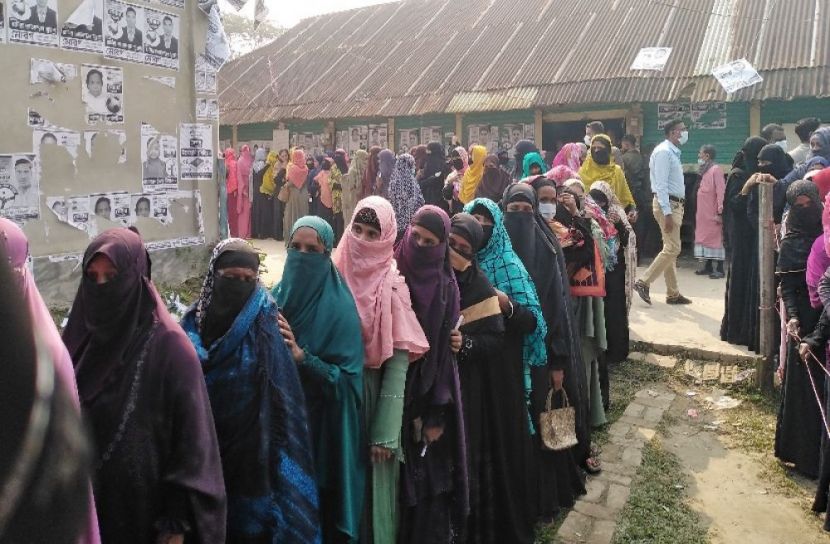 সেনবাগে কেন্দ্র দখল করে ব্যালটে সিল, ৩৫ ভোট বাতিল