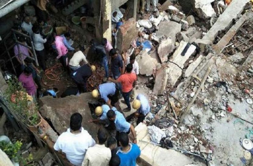 ভারতের পুণেতে ভবন ধস, উদ্ধার চলছে (ছবি-সংগৃহীত)
