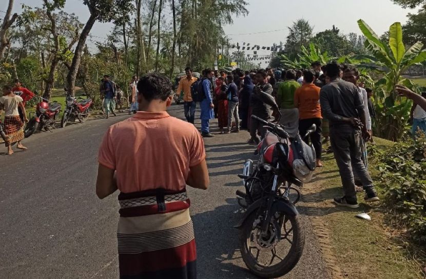 নোয়াখালীতে ত্রিমুখী সংঘর্ষে নিহত ২