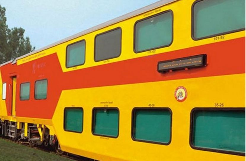 আসছে দোতলা ট্রেন