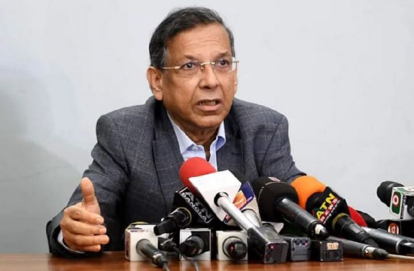 নির্দোষ কথোপকথনকে ঘুঁটি বানানোর চেষ্টা করছে