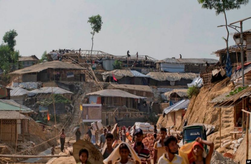 রোহিঙ্গা নেতাকে কুপিয়ে হত্যা