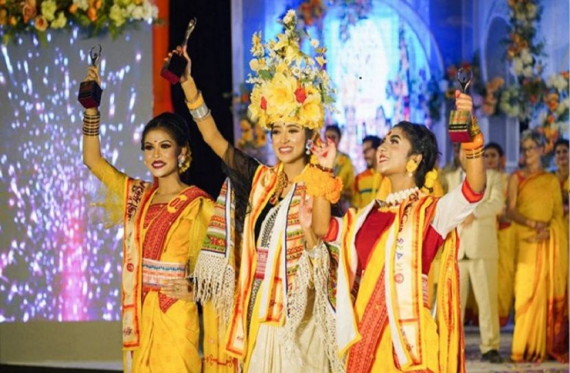 বিশ্বরঙ বাসন্তী সুন্দরী নীলাঞ্জনা