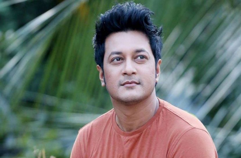 অবশেষে শপথ নিলেন ইমন