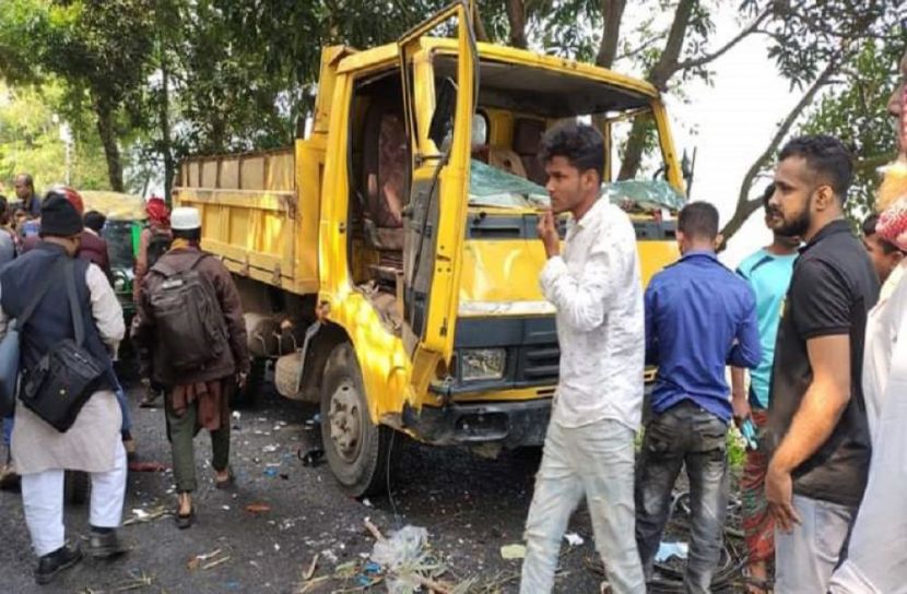মুন্সীগঞ্জে সিএনজি-ট্রাক মুখোমুখি সংঘর্ষে নিহত ২