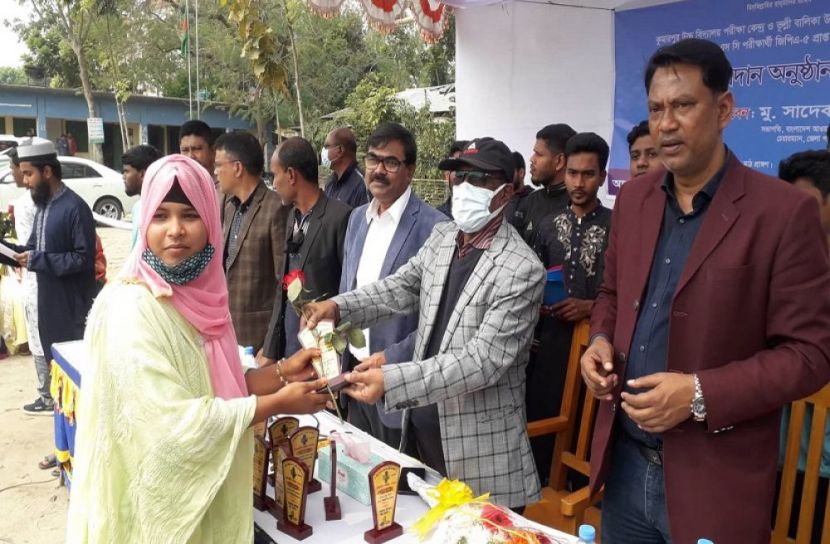 ঠাকুরগাঁওয়ে জিপিএ-৫ প্রাপ্ত শিক্ষার্থীদের সংবর্ধনা