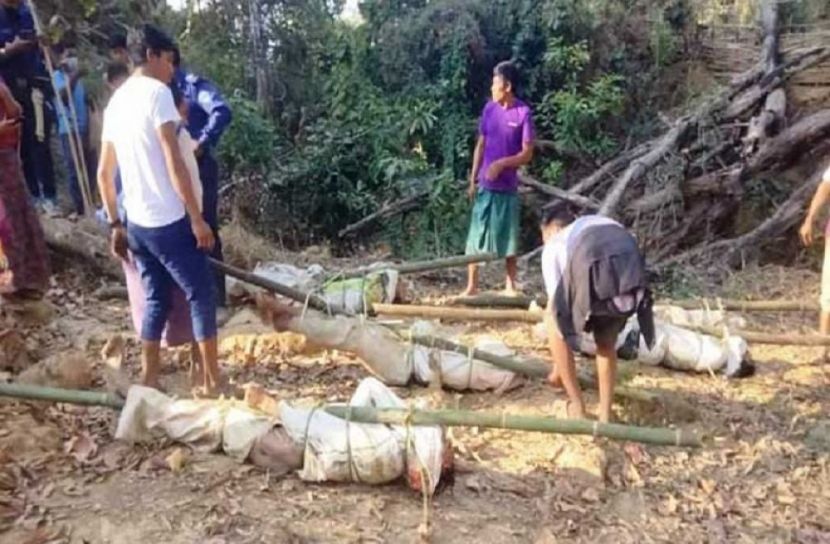 গুজব ছড়িয়েই  ৫ জনকে কুপিয়ে হত্যা