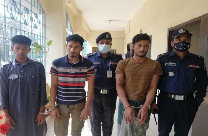 বেগমগঞ্জে তিন অস্ত্র ও মাদক ব্যবসায়ী গ্রেফতার