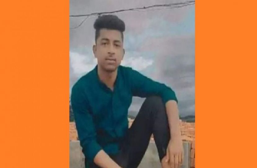 ব্ল্যাকমেইল করায় সেই কিশোরকে হত্যা