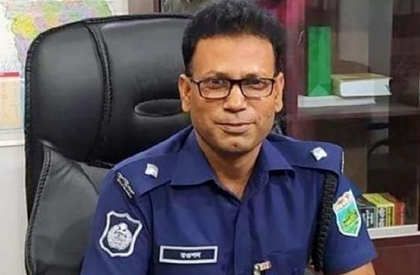আদালতে ওসিকে এক টাকা জরিমানা