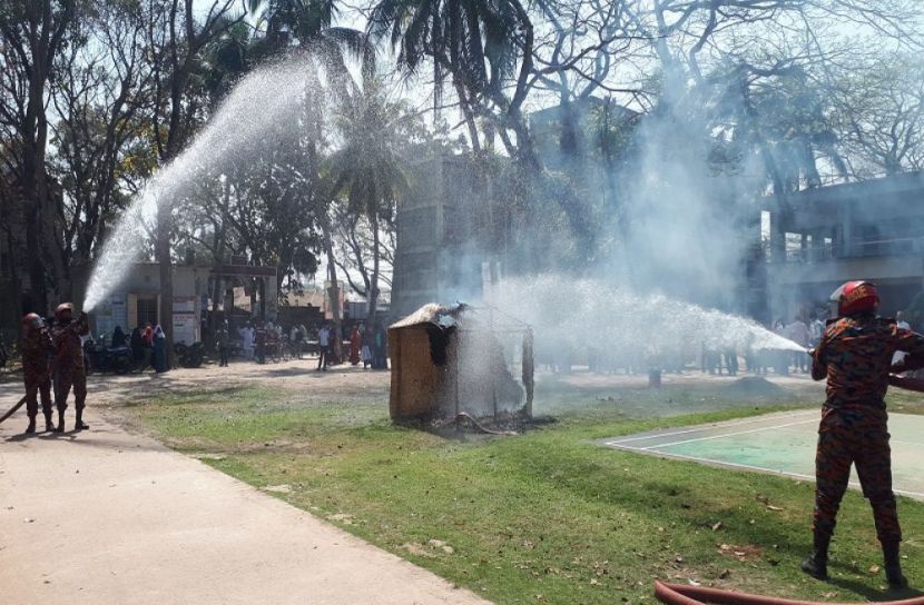বোয়ালমারীতে দুর্যোগ প্রস্তুতি দিবসে আলোচনা সভা ও অগ্নিকাণ্ড বিষয়ক মহড়া