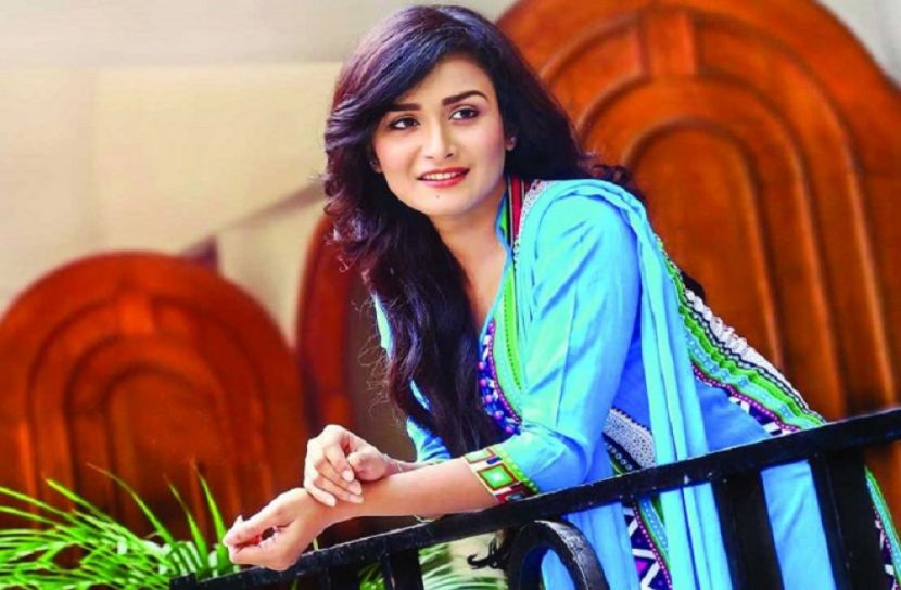 এবার কলকাতার সিনেমায় নাদিয়া