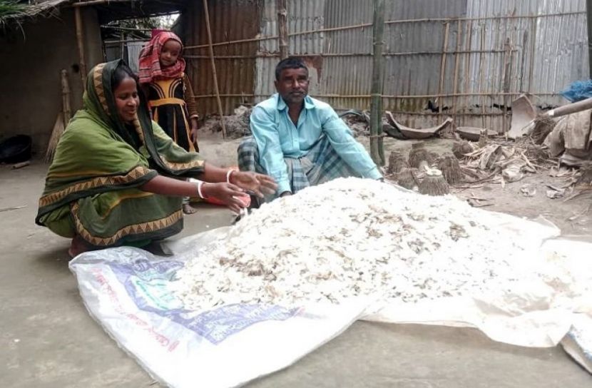 মাছের আঁশে জীবনের আশা