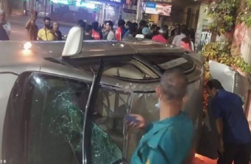 মদ্যপ প্রাইভেটকার কার চালকের কাণ্ড